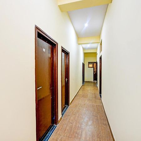 Hotel O Aj Star Hotel 파리다바드 외부 사진