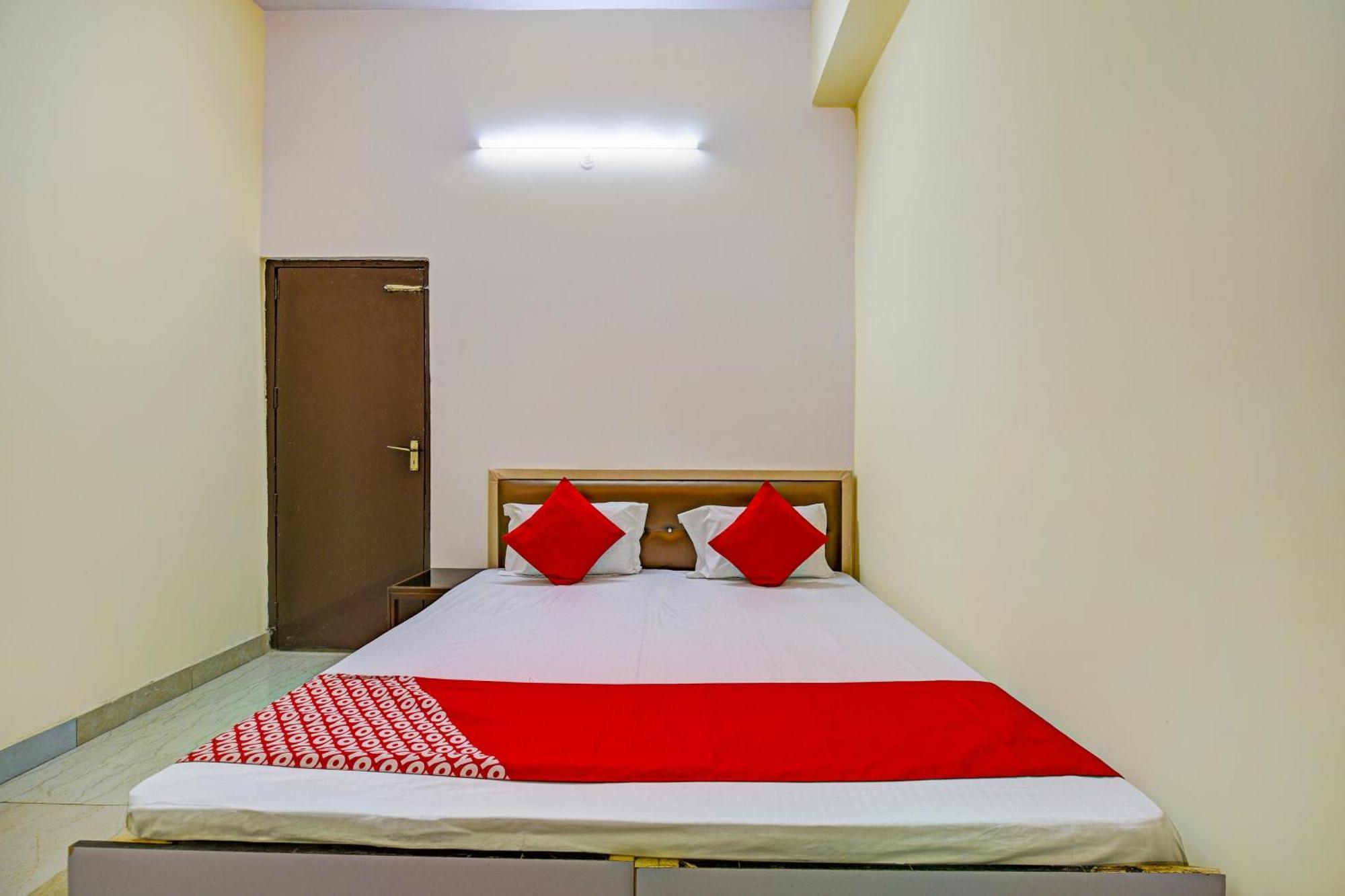 Hotel O Aj Star Hotel 파리다바드 외부 사진