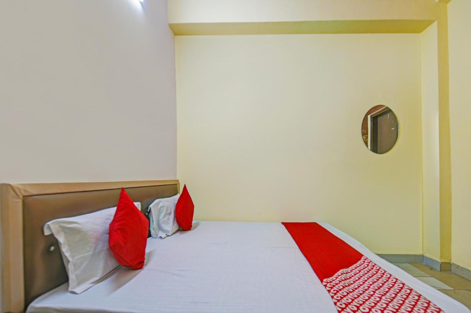 Hotel O Aj Star Hotel 파리다바드 외부 사진