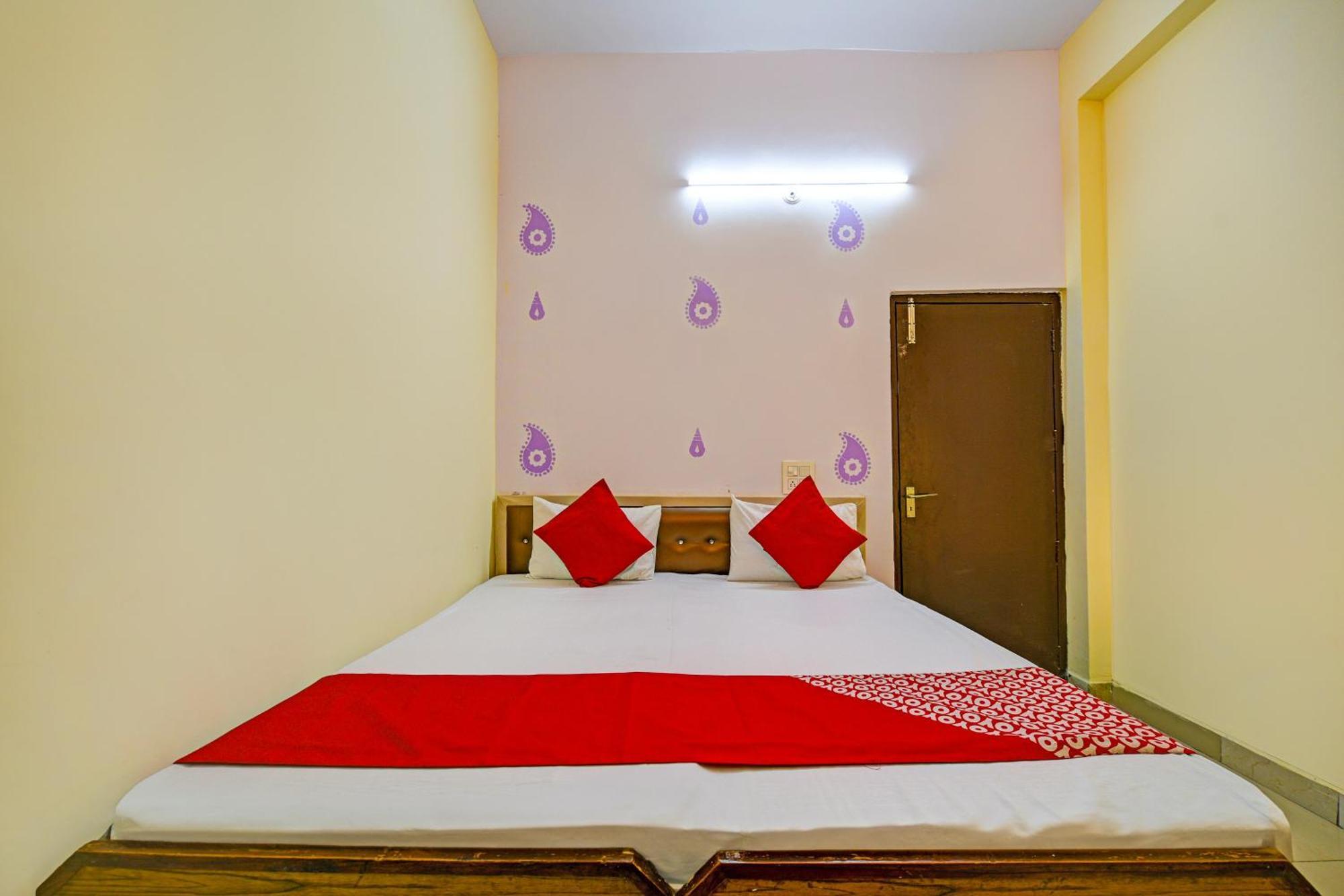 Hotel O Aj Star Hotel 파리다바드 외부 사진