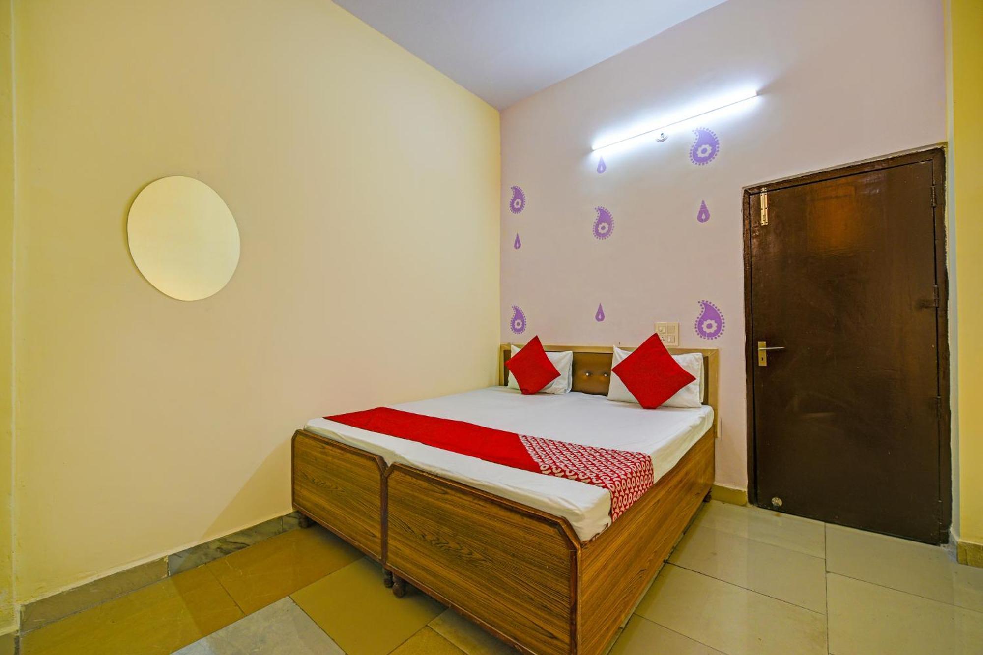 Hotel O Aj Star Hotel 파리다바드 외부 사진